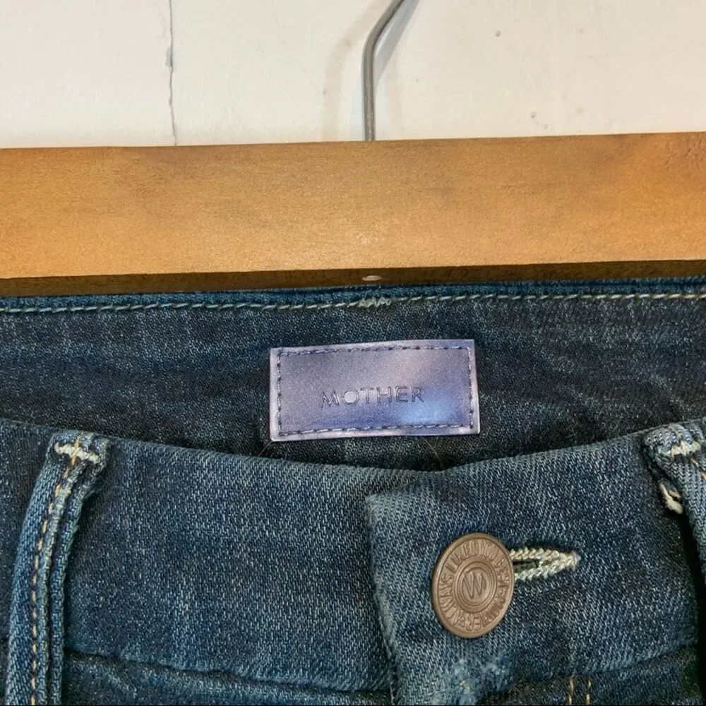 MOTHER Denim Looker Ankle Fray Jeans in Jaded & Torn Size Woman's 24